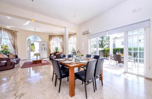 Ayia Thekla Villa | Villa Elysium
