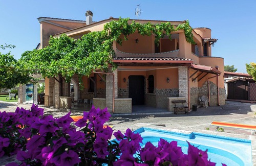 Giorgilorio Villa | Villa Erika with private pool and garden