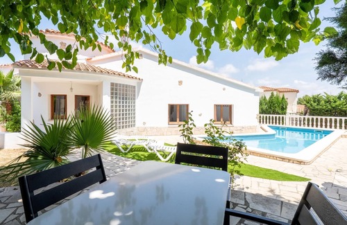 Vandellos i l'Hospitalet de l'Infant Villa | Villa in quiet area with private pool, 10min beach and center