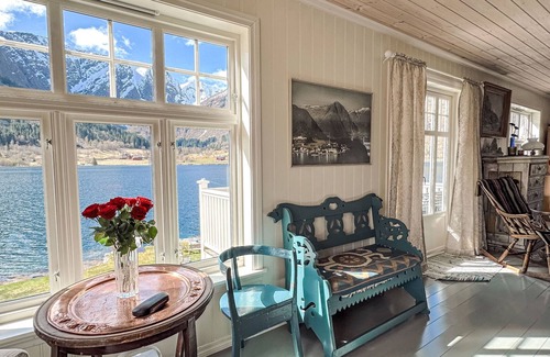 Balestrand House | Villa Esefjord by Interhome