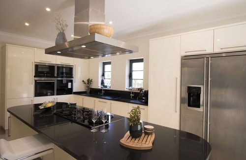 Ferrarias Villa | Villa Esmeralda | 5 Bedrooms | Classy | Almancil