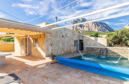 Polop Villa | Villa 'Esperanza' with Private Pool, Wi-Fi and Air Conditioning