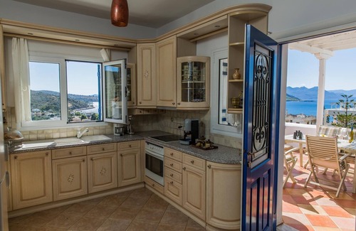 Kontos House | Villa Euphoria in Aegina, Marathonas beach
