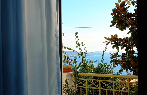 Kropia House | Villa "Eva" - Entire Beachfront Holiday Home - Private Pool & Garden - 4S