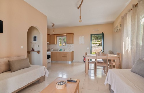 Leivathos Apartment | Villa Evridiki with Sea View