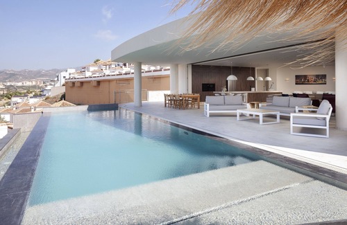 Torrox Costa Villa | Villa 'Exclusive One' with Private Pool, Wi-Fi and Air Conditioning
