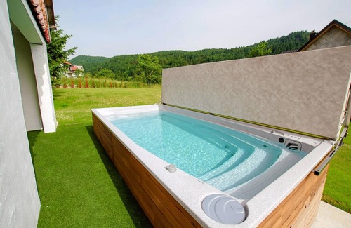 Hlevci Villa | Villa Feel Good in Gorski Kotar - heated pool, game and party room, snooker,