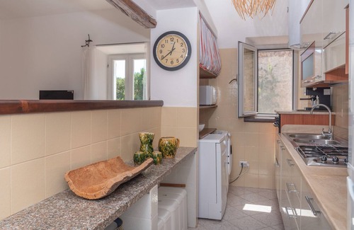 San Pasquale Villa | Villa Felice with Sea View, Pool, A/C, Garden & Terrace