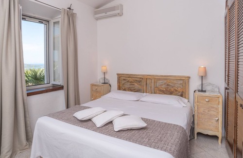 San Pasquale Villa | Villa Felice with Sea View, Pool, A/C, Garden & Terrace