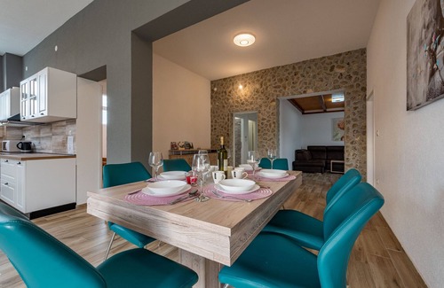 Benkovac Villa | Villa Fenix ZadarVillas