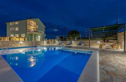 Benkovac Villa | Villa Fenix ZadarVillas