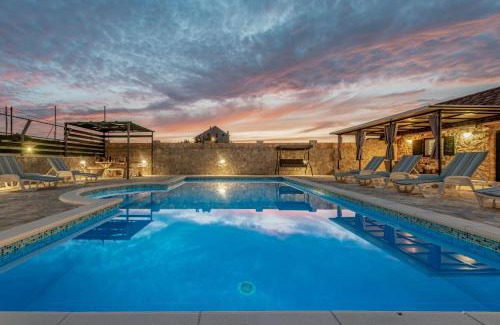 Benkovac Villa | Villa Fenix ZadarVillas