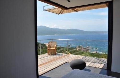 Coti-Chiavari Villa | Villa first line with swimming pool overlooking the mediterranean