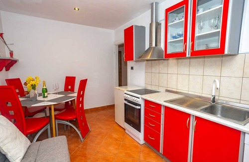 Matohanci House | VILLA FJORD Guest House with Pool
