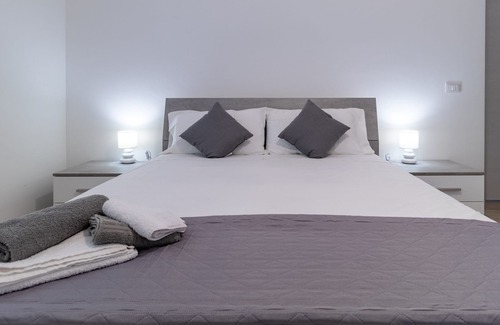 Granelli Villa | Villa "Flamingo" with Private Terrace, A/C & Wi-Fi