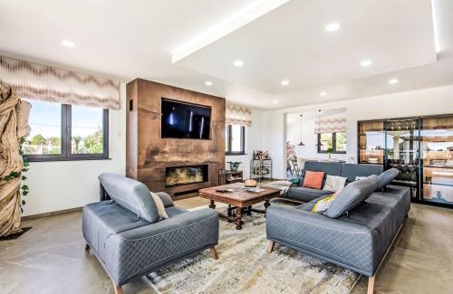 Cerro do Ouro Villa | Villa Flor de Lis by Interhome