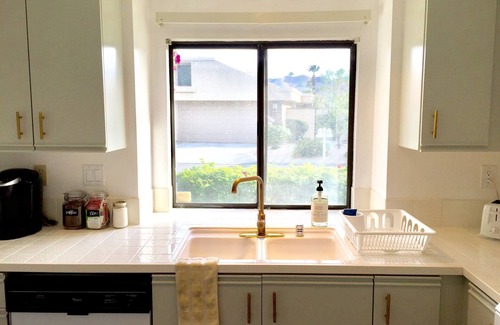 Cathedral City House | Villa Flora: Palm Springs 2 bed/2 bath on golf course with pool & tennnis