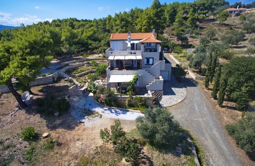 Marpounta Villa | Villa Flora Views exciting imagination Alonissos