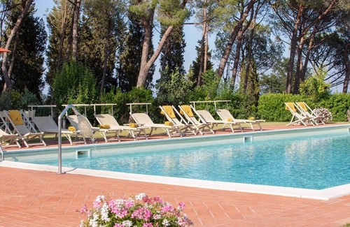 Palaia Villa | Villa Florale (22 Guests) - Family villa with pool in the heart of Tuscany