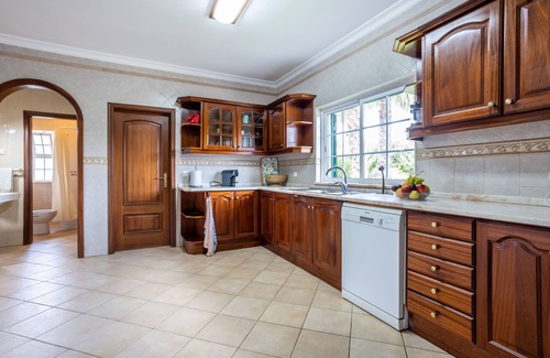 Concelho Villa | Villa for 10 people, with private pool
