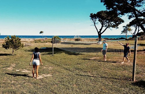 Poggio-Mezzana Villa | Villa for 10 to 12 people on the seafront.