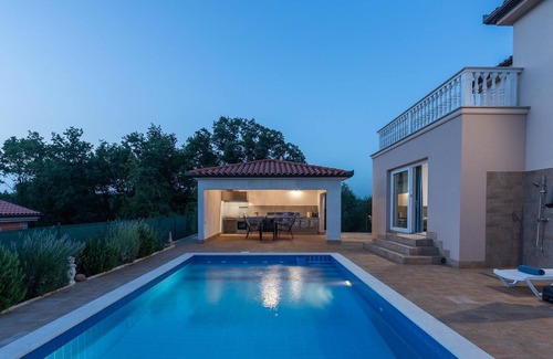 Radini Cabin | Villa for up to 8 guests with private pool, sauna and jacuzzi