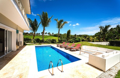 Bavaro Villa | Villa Fortuna Iberostar private pool, Bavaro beach, golf club, Wi-Fi