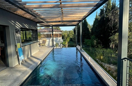 Saint-Clement-de-Riviere House | Villa D'architecte Avec Piscine Nichée Dans une Pinède à 5 min de Montpellier
