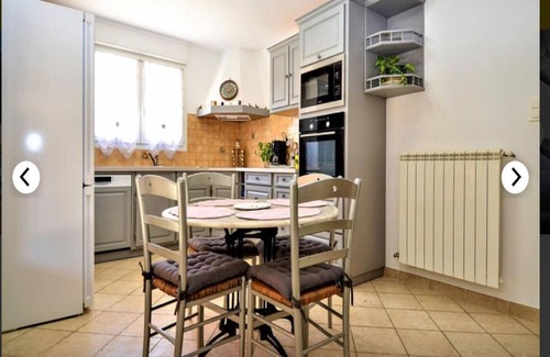 Saint-Laurent-La-Vernede Villa | Villa in Occitania with Pool and Garden