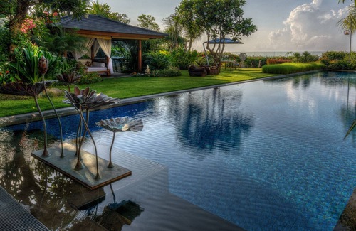 Kutuh Villa | Villa Frangipani- a luxury tropical lifestyle cliff top ocean view pool Villa❤️