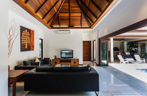 Rawai Villa | Villa Frangipani by Lofty