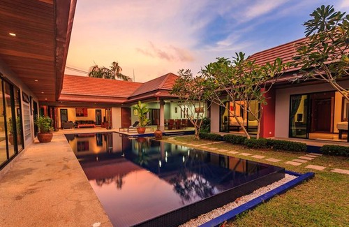 Rawai Villa | Villa Frangipani by Lofty