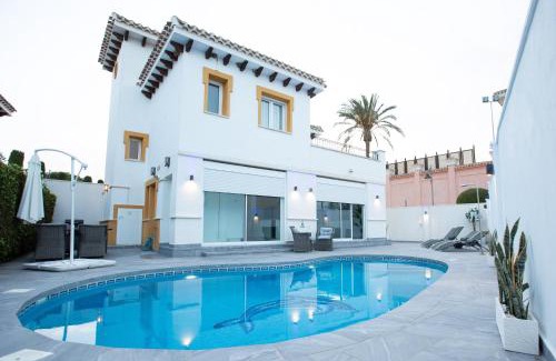 Torre-Pacheco Villa | Villa Fresno with pool on Mar Menor Golf Resort