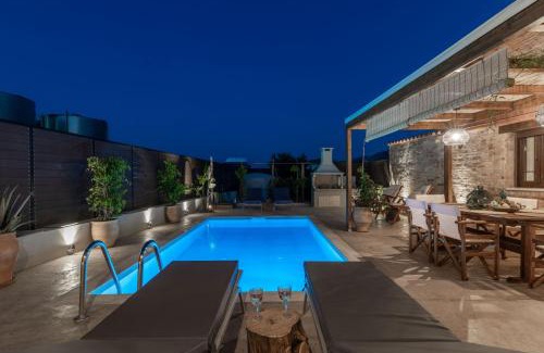 Pigadhakia House | Villa Frontale - Restored Villa with Pool Perfect for 4 Nestled Next to a Traditional Olive Mill and Local Farms Offering Authentic Hospitality and Organic Delights By Villa Mana Gers