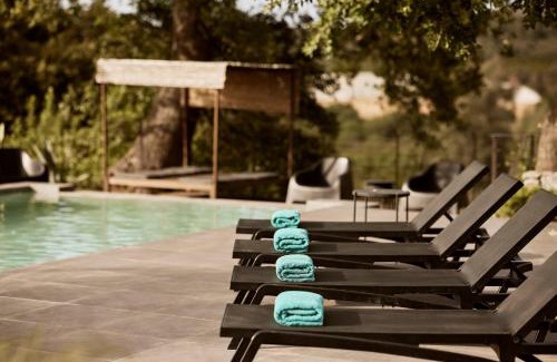 Alikianos Villa | Villa Fuerte Chania - Including Two 7-seater Vans, Airport Shuttle