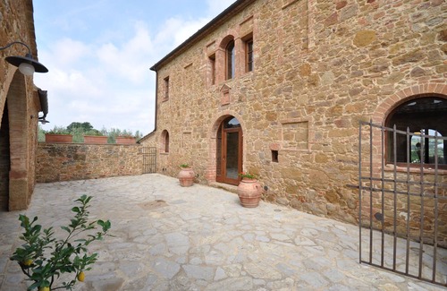 Trequanda Villa | Villa Gaeta - Holiday Country House with private swimming pool in Val d'Orcia, Tuscany