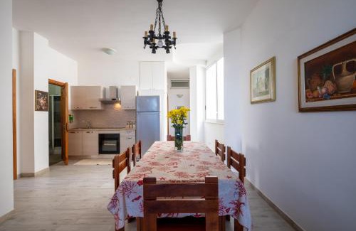 Sant'Isidoro House | Villa Gaudì - Pedrera