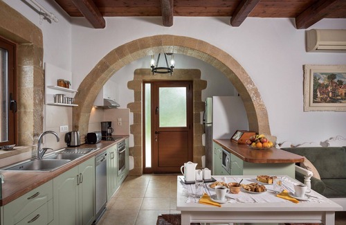 Embrosneros Villa | Villa Gianna - Vacation Villa rental with private pool in Crete