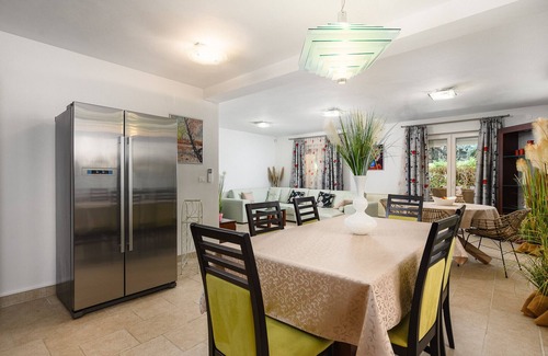 Porec Villa | Villa Gigi with heated pool and jacuzzi in Porec, Croatia