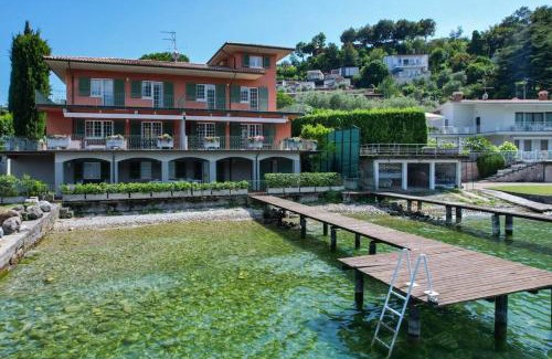 Portese Villa | Villa Giovanna with swimming pool & private jetty