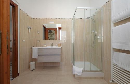 Isola Sacra Bed & Breakfast | Villa Gisi Guest House