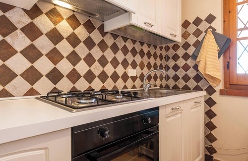 Quartu Sant'Elena Apartment | Villa "Gle Apt 1“ with Pool, Wi-Fi, A/C, Terrace & Garden
