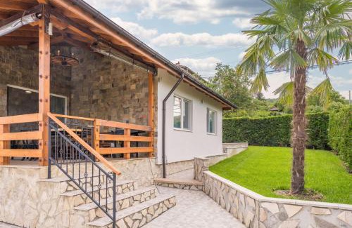Kranevo Villa | Villa Golden Shore with Private Pool in Kranevo