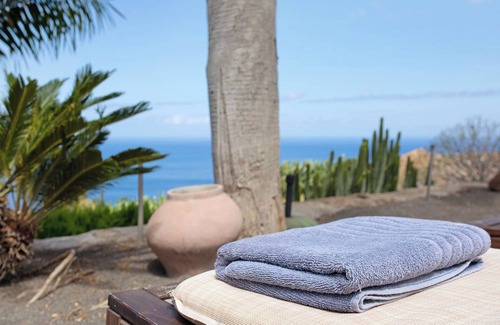 Tijarafe Villa | Villa 'Gorgonia' with Sea View, Private Garden and Wi-Fi
