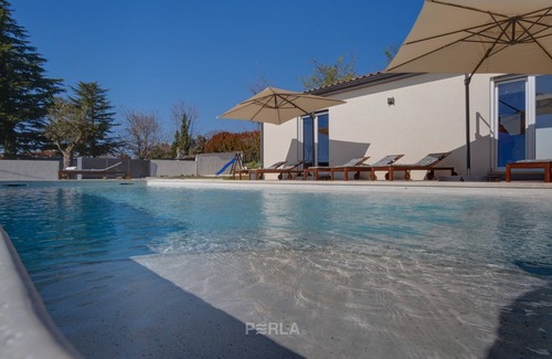 Smoljanci Villa | Villa GRACE with large pool 40m2 near beautiful beaches of Istria