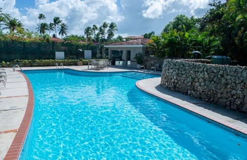 Dorado Pueblo Villa | Villa Granada at Dorado Beach Resort, pool nearby