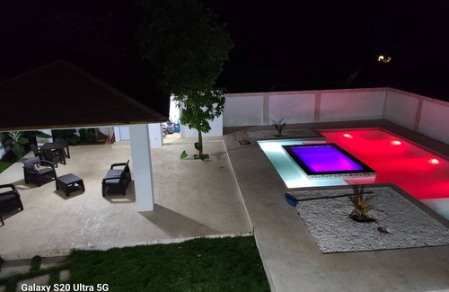 Jarabacoa Villa | Villa Grecko Place, a Relaxing large indoor space and large pool with a gazebo