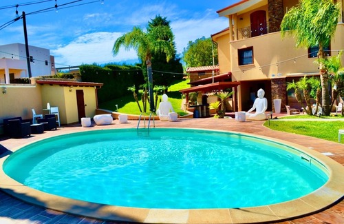 Partinico Villa | VILLA GRISI with swimming pool and independent garden