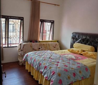 Berastagi Villa | Villa gunung mas c6