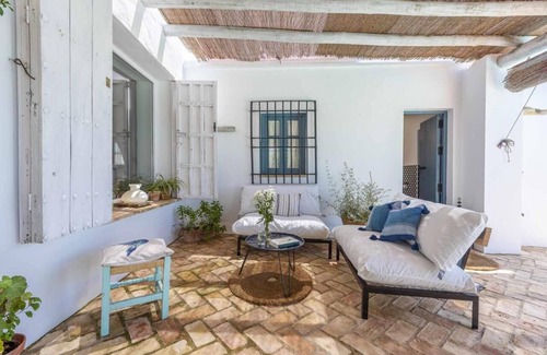 Marchena House | Villa "Hacienda San Antonio" with Private Pool, Private Garden & Wi-Fi
